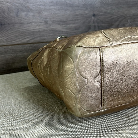 Coach East West F17727 Gallery Embossed Metallic Gold Leather Tote shoulder bag - Picture 10 of 12